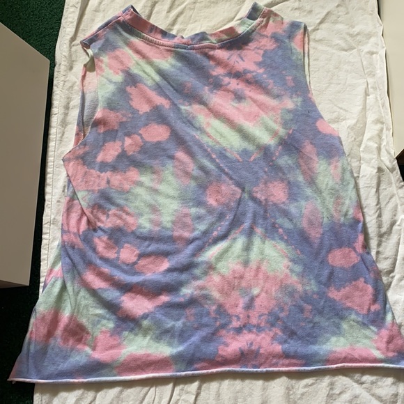 Muscle tee type tank top. From ardene - Picture 2 of 2